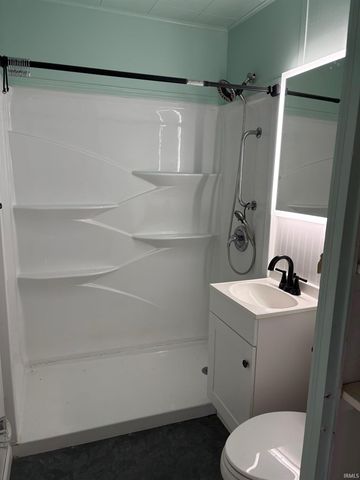 1203 W NATIONAL Avenue, Marion, IN 46952