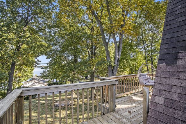 3229 W Shore Drive, Battle Creek, MI 49017