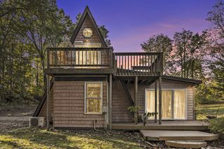 3229 W Shore Drive, Battle Creek, MI 49017