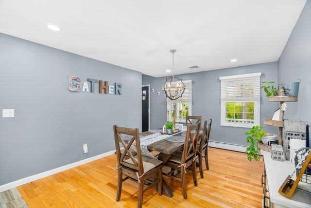 1870 County St, Somerset, MA 02726