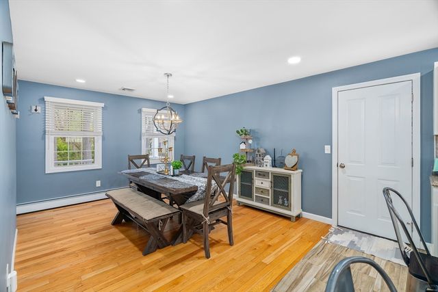 1870 County St, Somerset, MA 02726