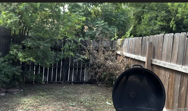 6520 Spring Lark, San Antonio, TX 78249