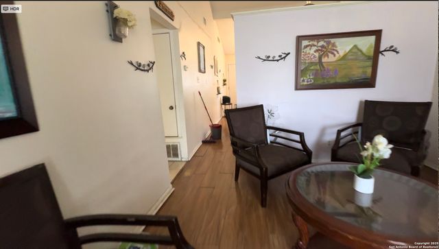 6520 Spring Lark, San Antonio, TX 78249