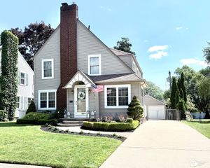 2681 LENOX Street, Trenton, MI 48183