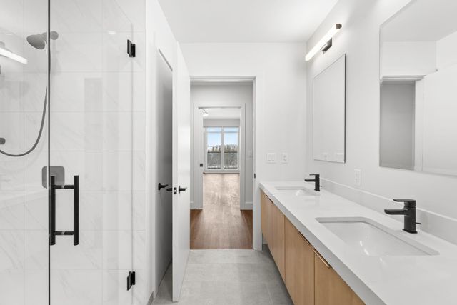 125 Cambrian Way Unit 613, Burlington, VT 05401