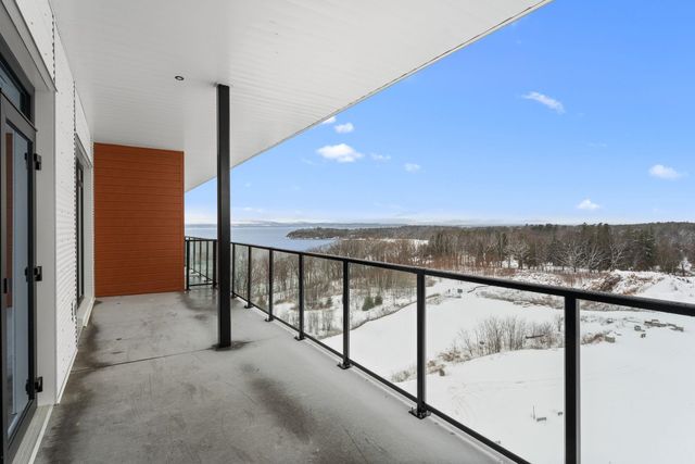 125 Cambrian Way Unit 613, Burlington, VT 05401