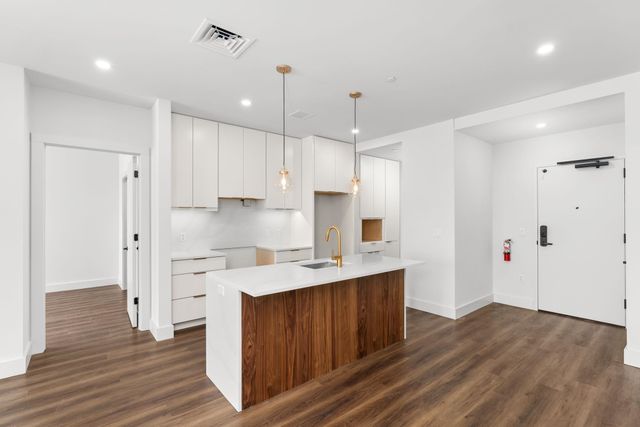 125 Cambrian Way Unit 613, Burlington, VT 05401