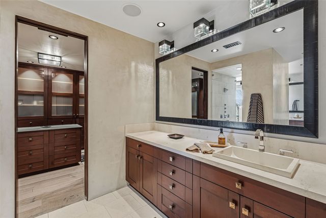 20 Rising Moon, Santa Fe, NM 87506