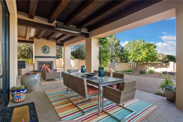 20 Rising Moon, Santa Fe, NM 87506