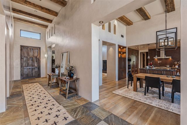 20 Rising Moon, Santa Fe, NM 87506