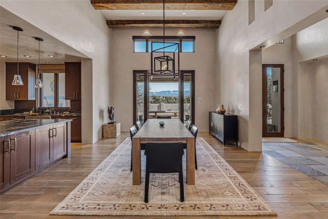 20 Rising Moon, Santa Fe, NM 87506