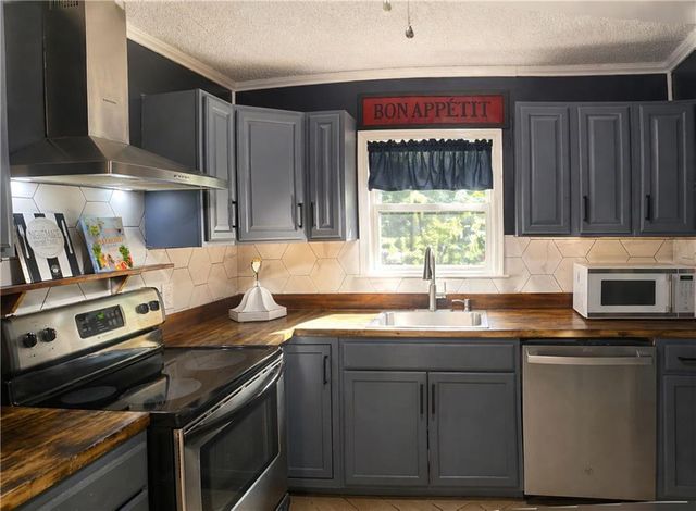 6500 Oaklane Drive, Theodore, AL 36582