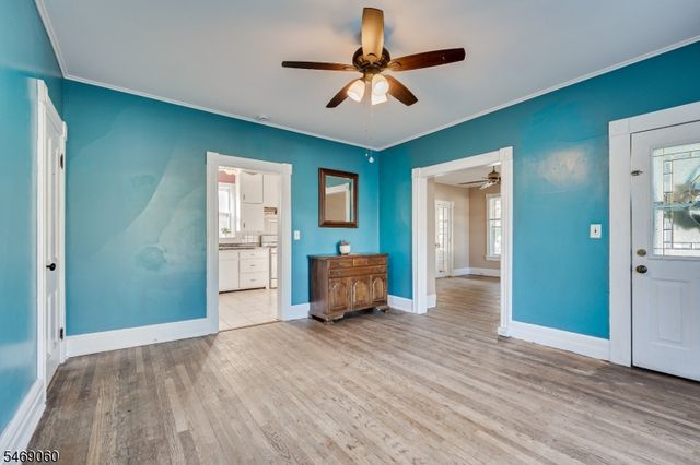 121 S Washington Ave, Dunellen Boro, NJ 08812
