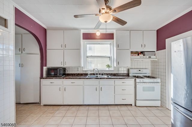 121 S Washington Ave, Dunellen Boro, NJ 08812