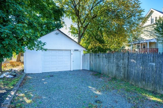 121 S Washington Ave, Dunellen Boro, NJ 08812