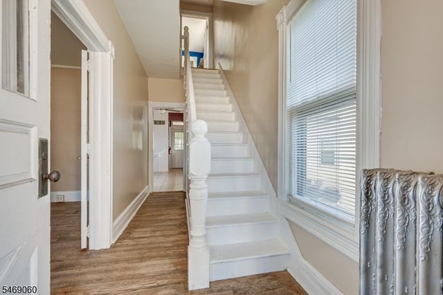 121 S Washington Ave, Dunellen Boro, NJ 08812