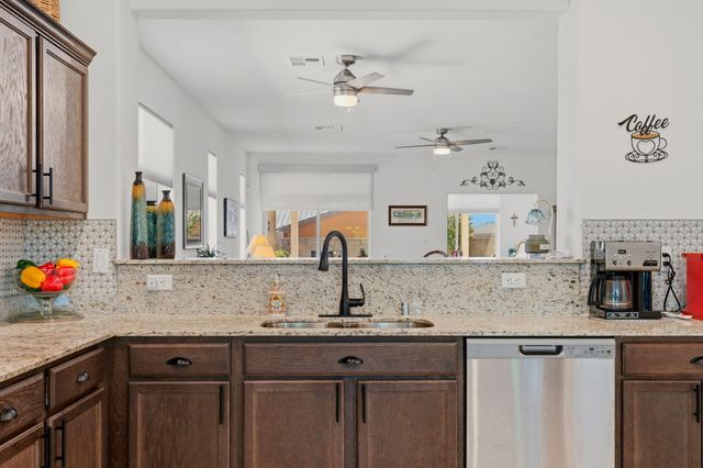 480 Pecos River Road SW, Los Lunas, NM 87031