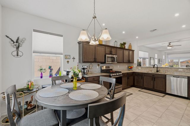 480 Pecos River Road SW, Los Lunas, NM 87031