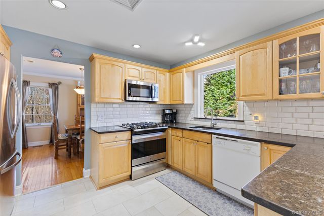 128 High View Drive, Carmel, NY 10512