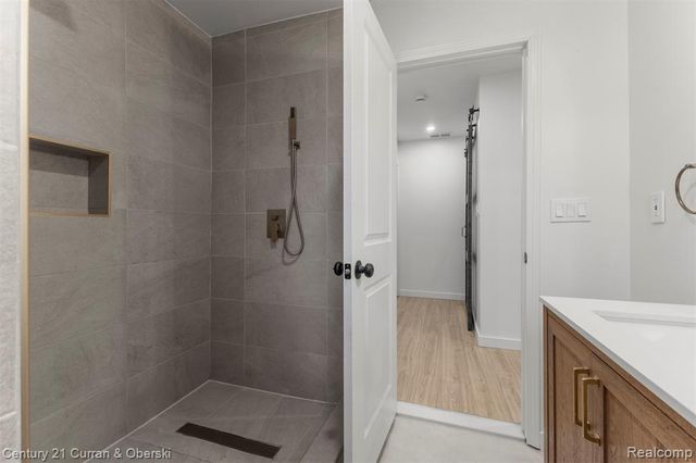 14801 Spring Garden Street, Detroit, MI 48205