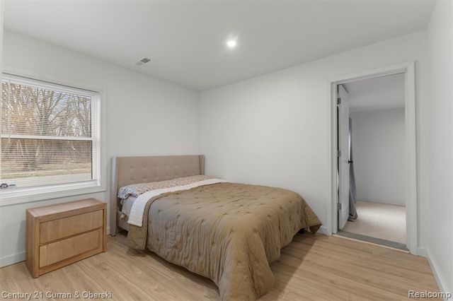 14801 Spring Garden Street, Detroit, MI 48205