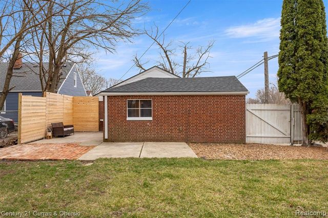 14801 Spring Garden Street, Detroit, MI 48205