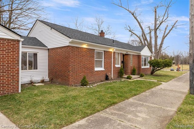 14801 Spring Garden Street, Detroit, MI 48205