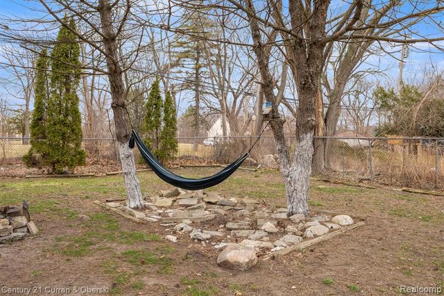 14801 Spring Garden Street, Detroit, MI 48205