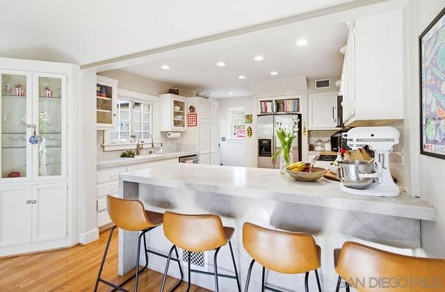 3021 Freeman, San Diego, CA 92106