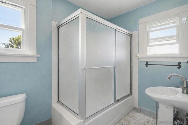 3021 Freeman, San Diego, CA 92106