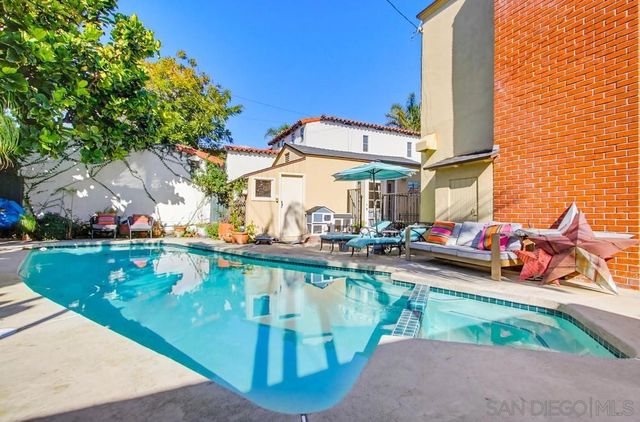 3021 Freeman, San Diego, CA 92106