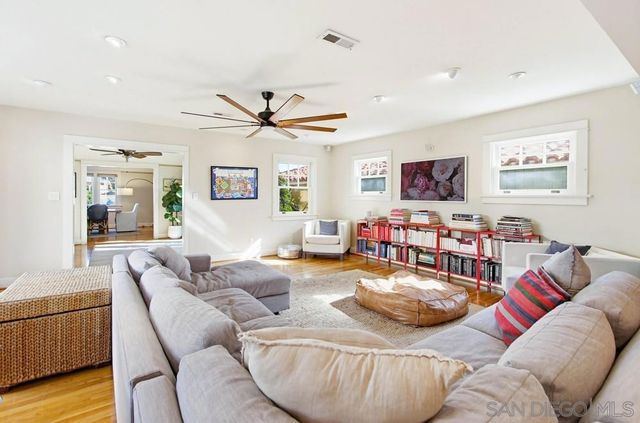 3021 Freeman, San Diego, CA 92106