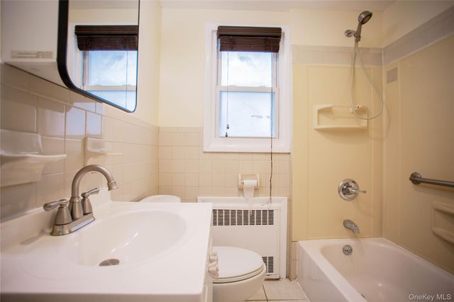 193 Nassau Boulevard Main, West Hempstead, NY 11552