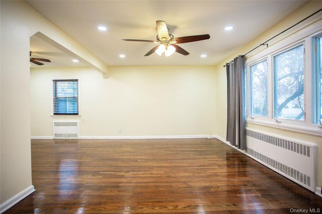 193 Nassau Boulevard Main, West Hempstead, NY 11552