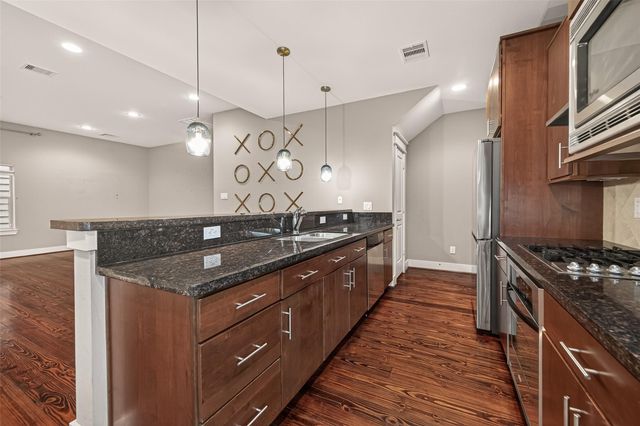 1510 Crockett Street B, Houston, TX 77007