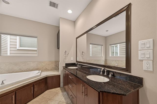 1510 Crockett Street B, Houston, TX 77007