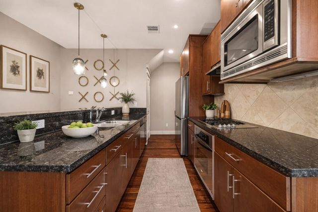 1510 Crockett Street B, Houston, TX 77007