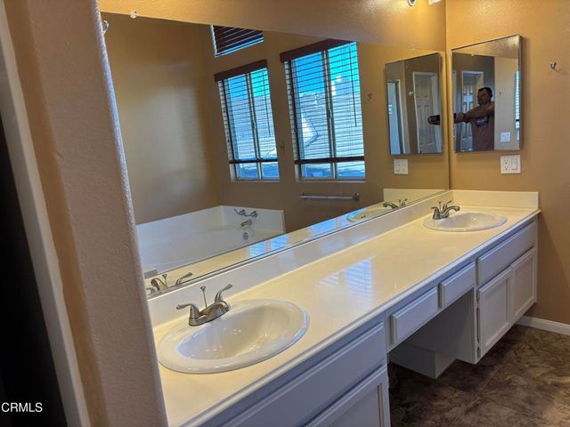 10463 Graham Court, Ventura, CA 93004