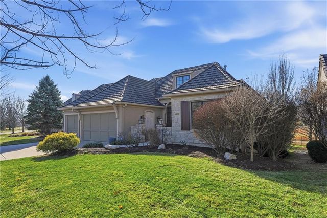 13916 Nicklaus Drive, Overland Park, KS 66223