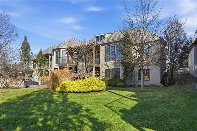 13916 Nicklaus Drive, Overland Park, KS 66223