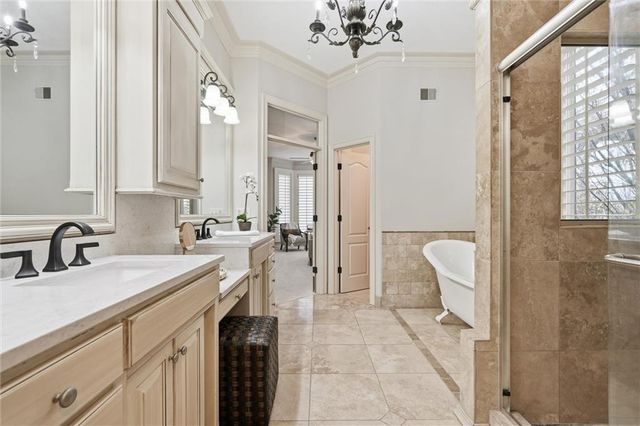 13916 Nicklaus Drive, Overland Park, KS 66223