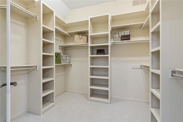 13916 Nicklaus Drive, Overland Park, KS 66223