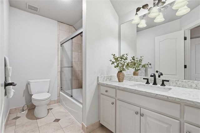 13916 Nicklaus Drive, Overland Park, KS 66223