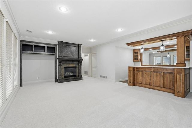 13916 Nicklaus Drive, Overland Park, KS 66223