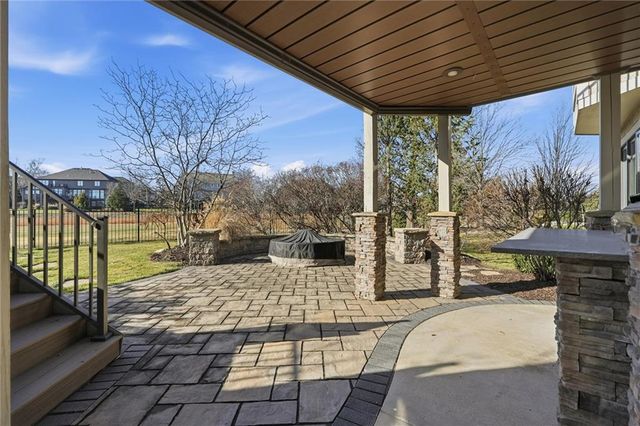 13916 Nicklaus Drive, Overland Park, KS 66223