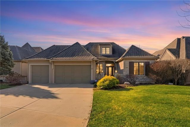 13916 Nicklaus Drive, Overland Park, KS 66223