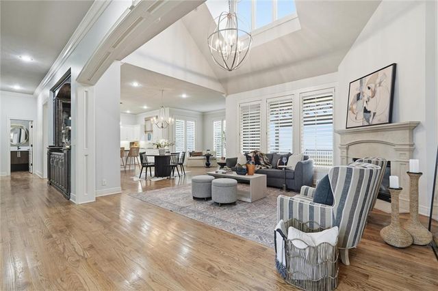 13916 Nicklaus Drive, Overland Park, KS 66223