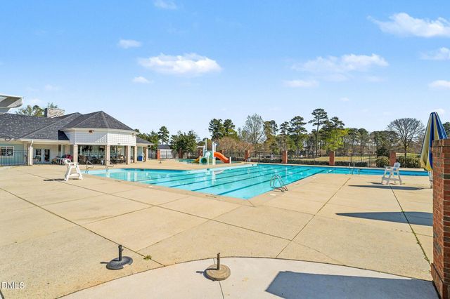 129 Torrey Pines Drive, Clayton, NC 27527