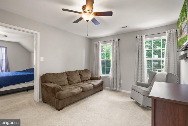 5793 ROCKCLIFF LN, Woodbridge, VA 22193