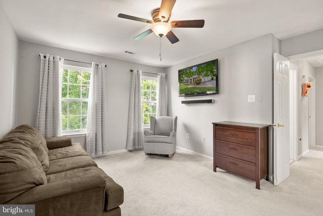 5793 ROCKCLIFF LN, Woodbridge, VA 22193